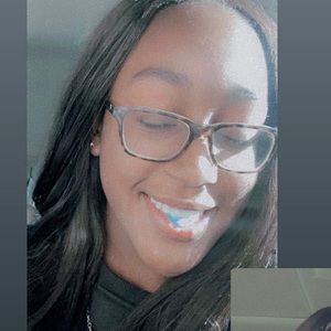 Meet your Posher, Ari